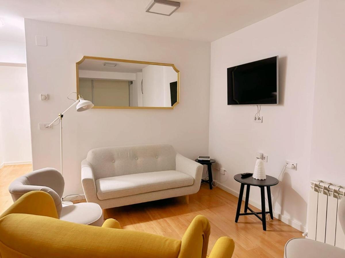Apartamento De Lucerito Apartman Jaca Kültér fotó